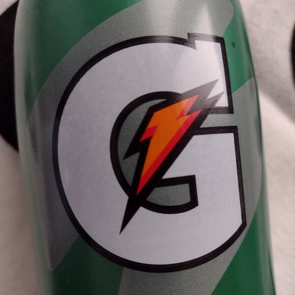 New with Tags BPA Free Gatorade Squeeze Bottle and Gatorade Towel - Picture 6 of 12